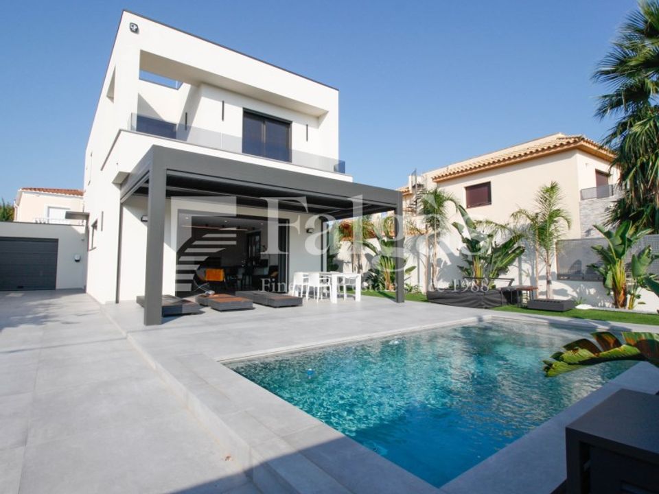 Villa en Requesens, Gerona - foto 3