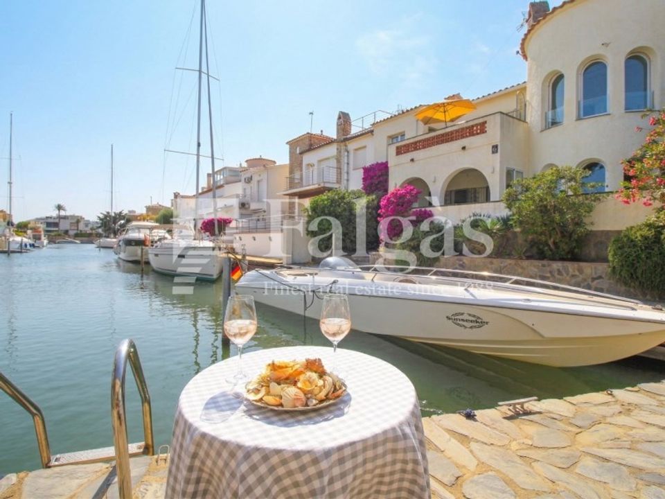 Villa i Empuriabrava, Gerona - foto 2
