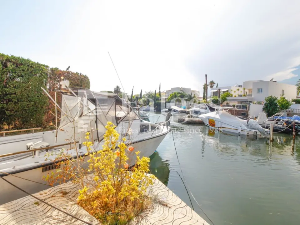 Helårsgrund i Empuriabrava, Gerona - foto 2