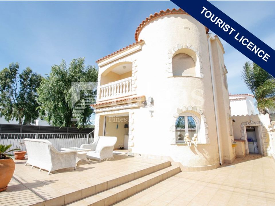 Villa i Empuriabrava, Gerona - foto 1