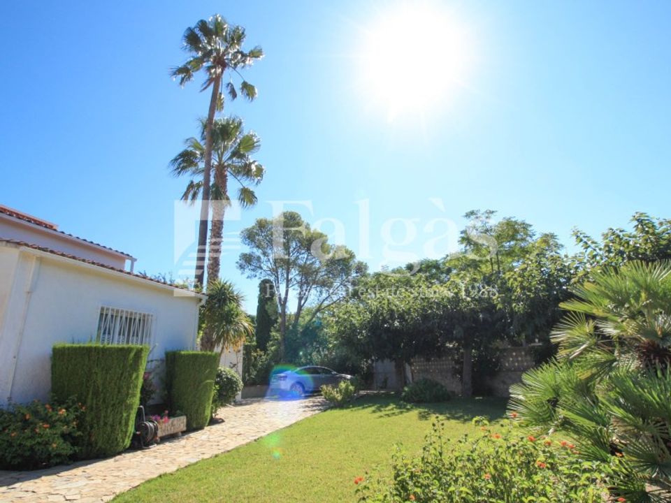 Villa en Requesens, Gerona - foto 2