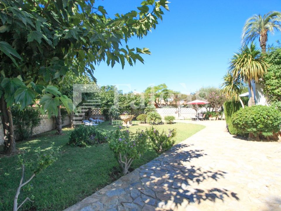 Villa en Requesens, Gerona - foto 5