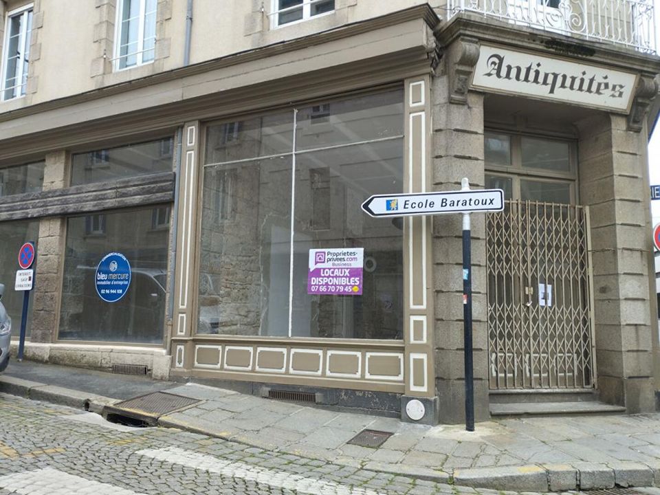 Erhvervsejendom i Saint-Brieuc, Cotes-d'Armor - foto 1