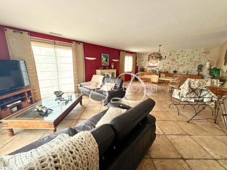 Villa i Saint-Jean-Lasseille, Pyrenees-Orientales - foto 2