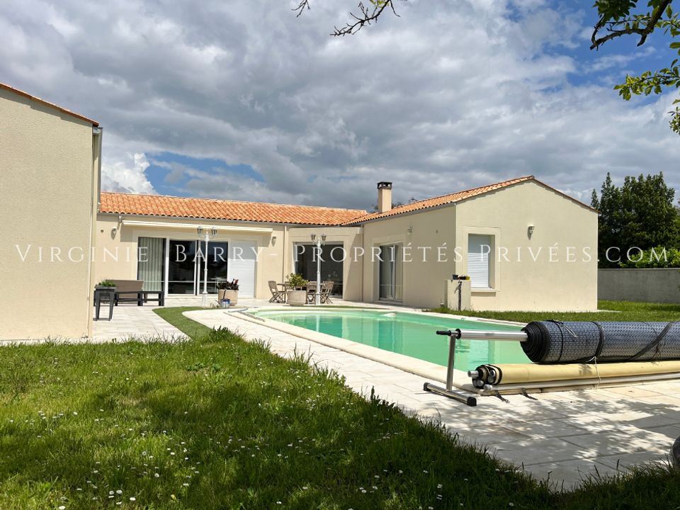 Villa i Échillais, Charente-Maritime - foto 1