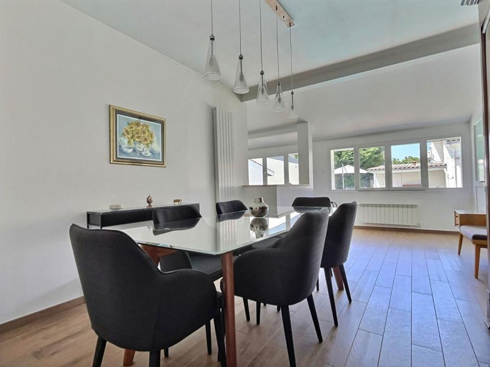 Villa i Begles, Gironde - foto 1