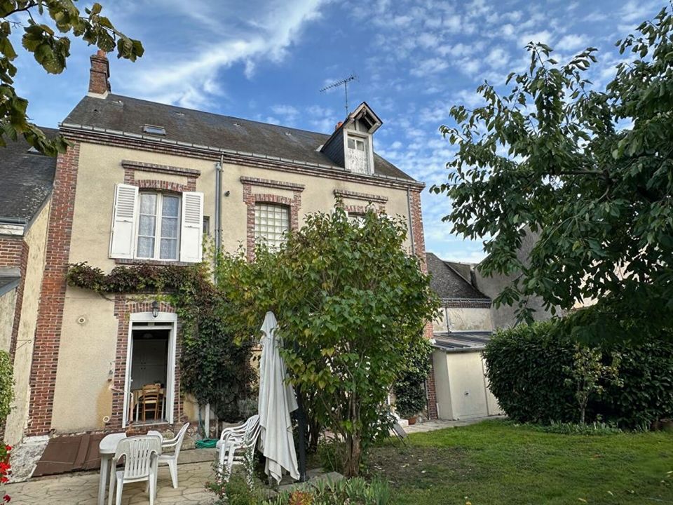 Villa i Nogent-le-Rotrou, Eure-et-Loir - foto 1