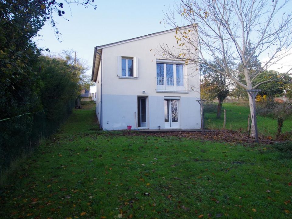 Villa i Sainte-Genevieve-Des-Bois, Loiret - foto 1