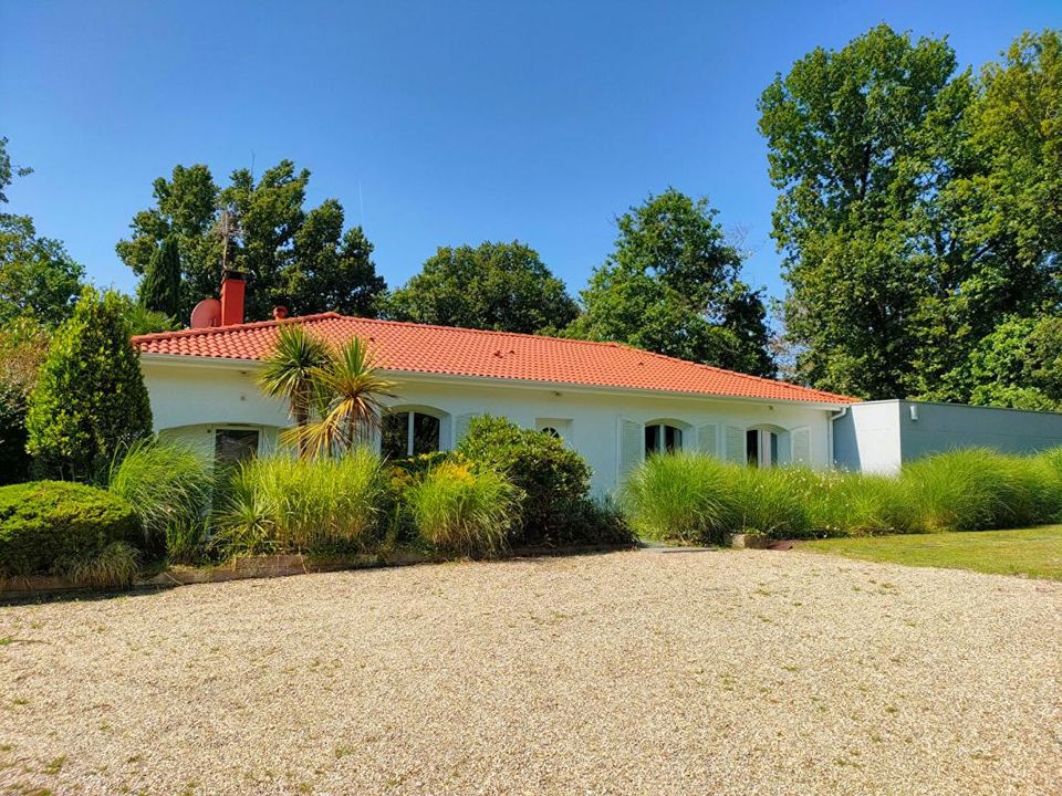 Villa i Carbon-Blanc, Gironde - foto 1