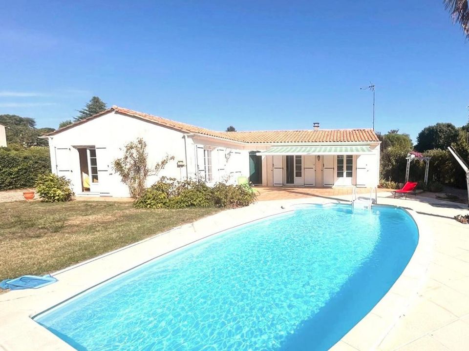 Villa i Saint-Georges-des-Coteaux, Charente-Maritime - foto 1