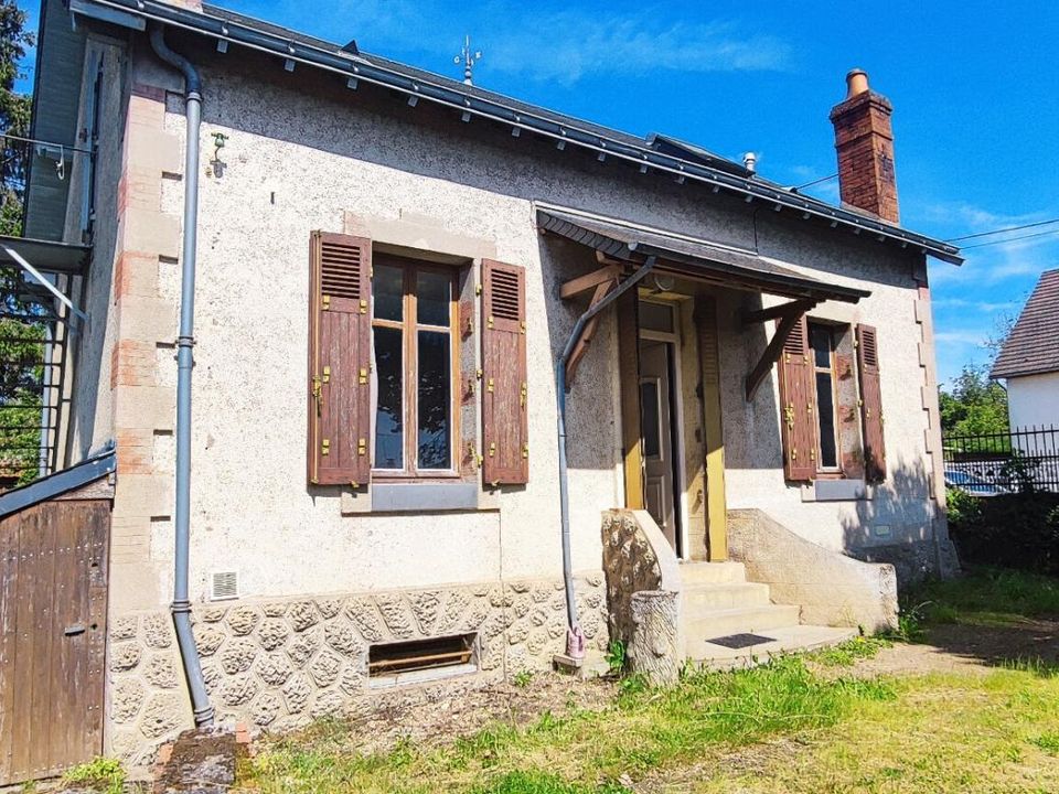 Villa i La Guerche-sur-l'Aubois, Cher - bilde 1