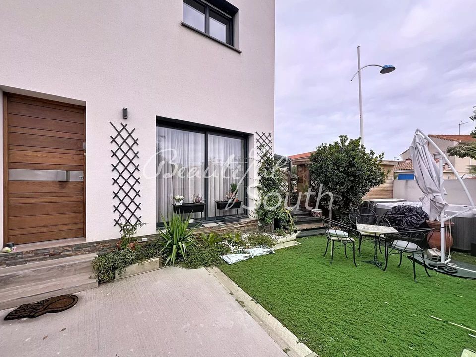 Villa in Canet-en-Roussillon, Pyrenees-Orientales - foto 1