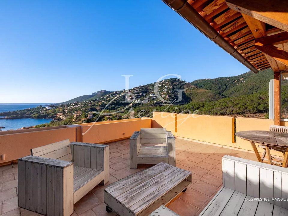 Villa i Theoule-sur-Mer, Alpes-Maritimes - foto 1