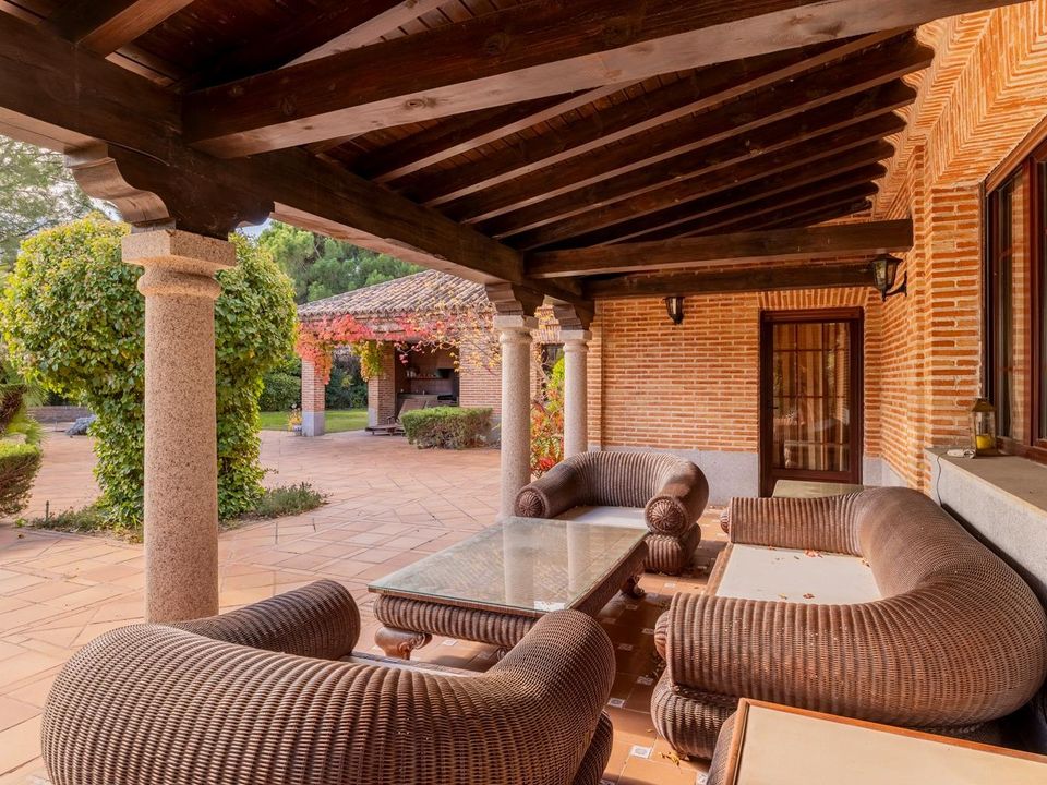 Villa i Las Rozas De Madrid, Madrid - bilde 1