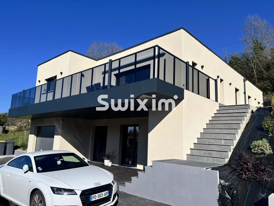 Villa i Lons-le-Saunier, Jura - foto 1