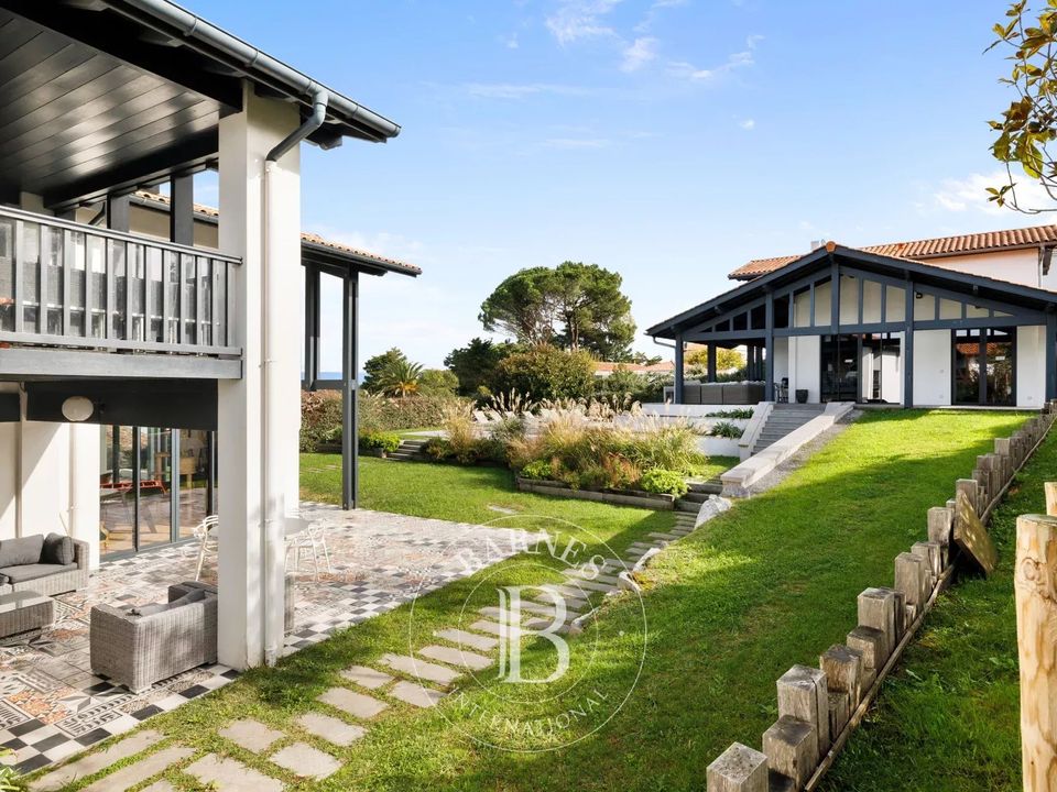 Villa i Saint-Jean-de-Luz, Pyrenees-Atlantiques - foto 1