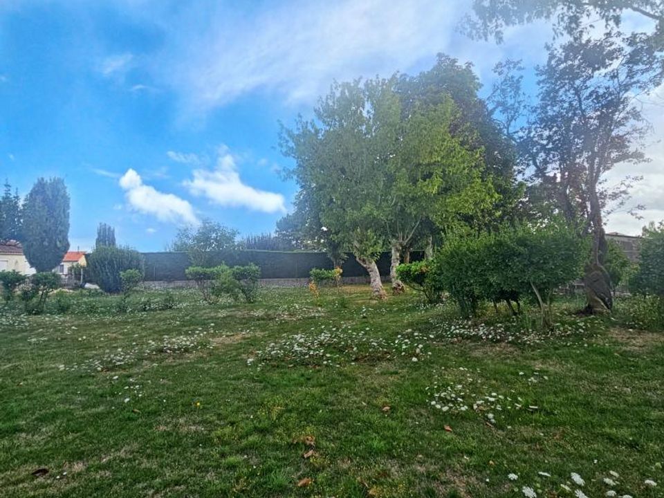 Helårsgrund i Champagne-les-Marais, Vendee - foto 1