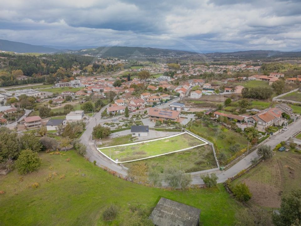 Helårsgrund i Vila Pouca de Aguiar, Vila Real - foto 1
