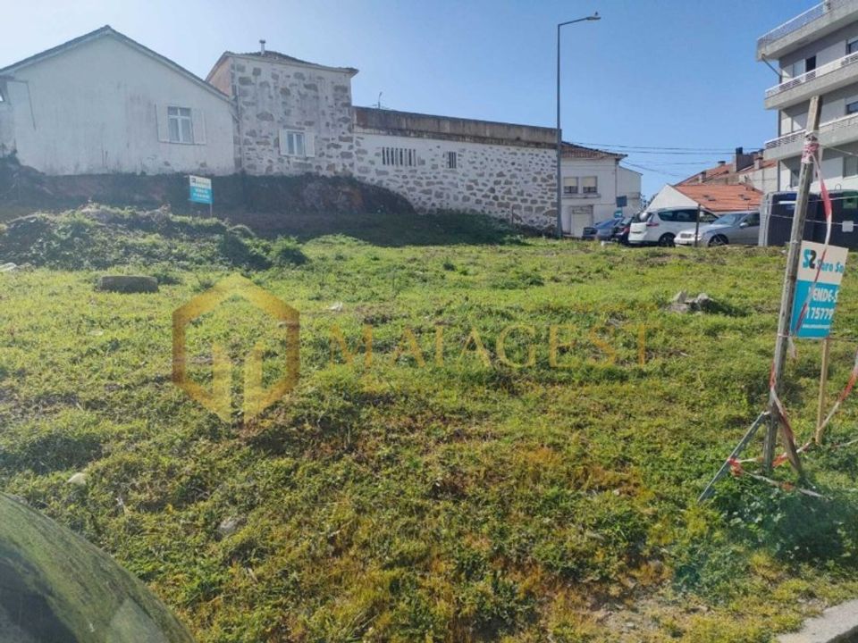 Helårsgrund i Oliveira do Douro, Porto - foto 1