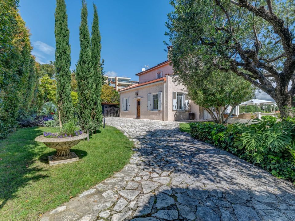 Villa i Nice, Alpes-Maritimes - foto 1