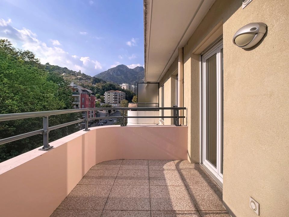 Lejlighed i Menton, Alpes-Maritimes - foto 1