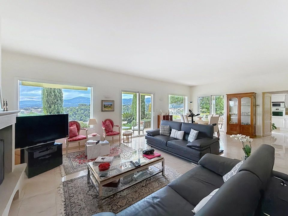 Villa i Saint-Laurent-du-Var, Alpes-Maritimes - foto 3