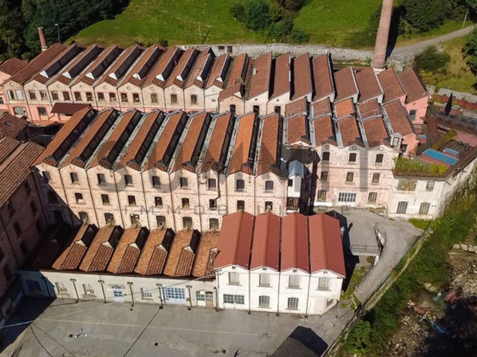 Erhvervsejendom i Schio, Vicenza - foto 1