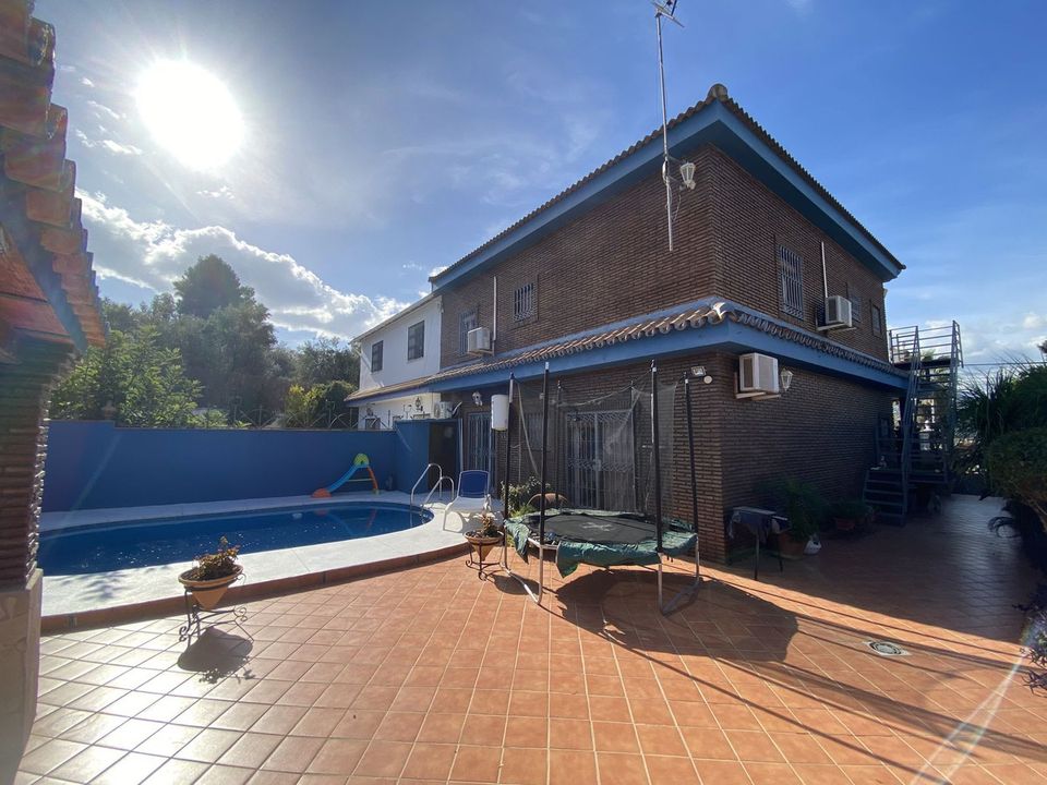 Villa i Alhaurin El Grande, Malaga - foto 1