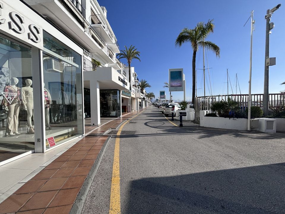 Lejlighed i Marbella, Malaga - foto 2