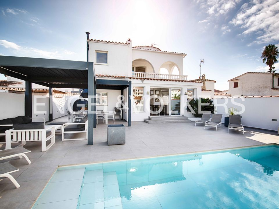 Villa i Empuriabrava, Gerona - foto 2