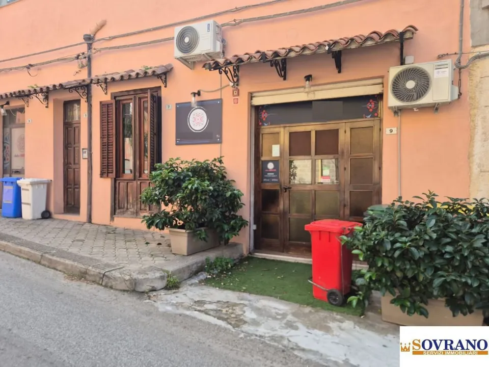 Erhvervsejendom i Capaci, Palermo - foto 1