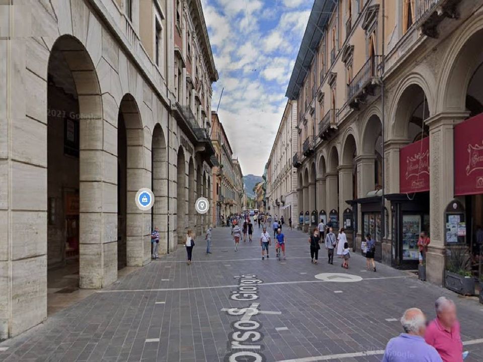 Erhvervsejendom i Teramo, Teramo - foto 4