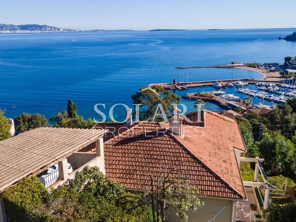 Villa i Theoule-sur-Mer, Alpes-Maritimes - foto 1