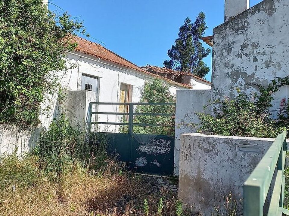 Helårsgrund i Santo Antao e Sao Juliao do Tojal, Lisbon - foto 1