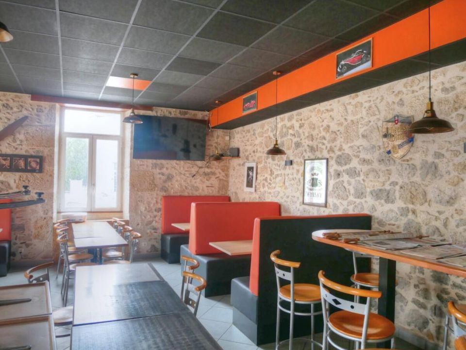 Erhvervsejendom i Barbaste, Lot-et-Garonne - foto 2