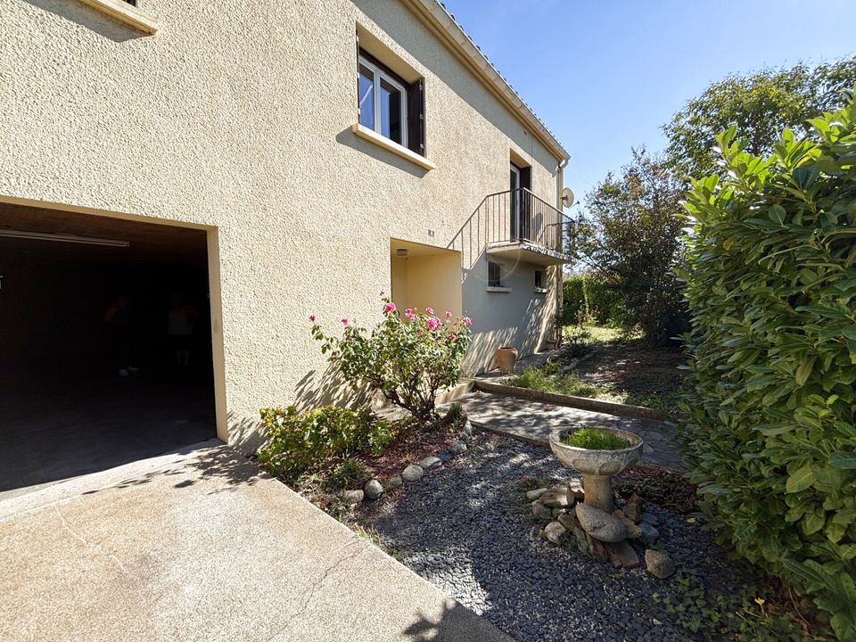 Villa i Le Boulou, Pyrenees-Orientales - foto 1