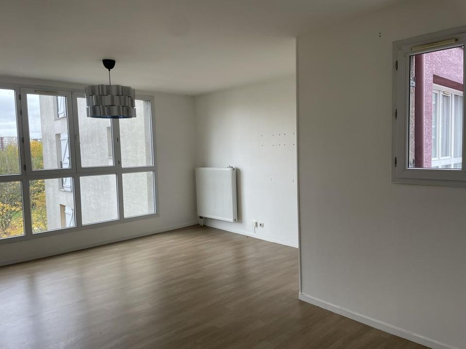 Lejlighed i Charleville-Mézières, Ardennes - foto 1