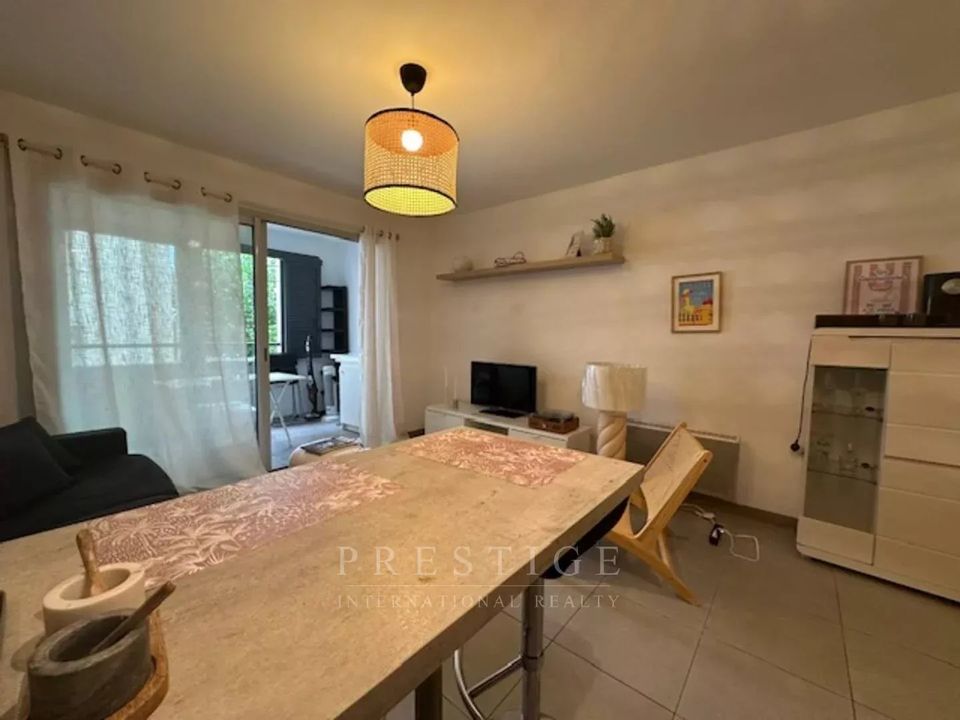 Apartamento en Golfe-Juan, Alpes-Maritimes - foto 3