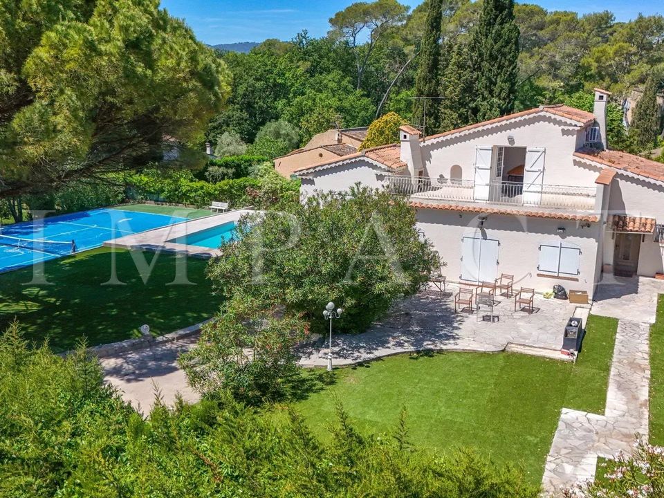 Villa i Mougins, Alpes-Maritimes - foto 1