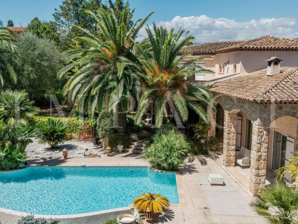 Villa i Mougins, Alpes-Maritimes - foto 1