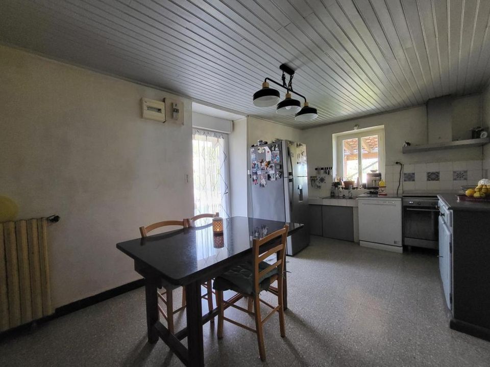 Landsbyhus i Saint-Paul-le-Jeune, Ardeche - foto 2