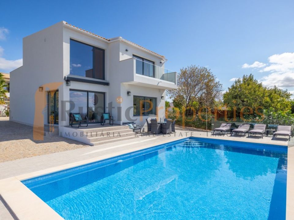 Villa i Santa Barbara de Nexe, Faro - foto 1
