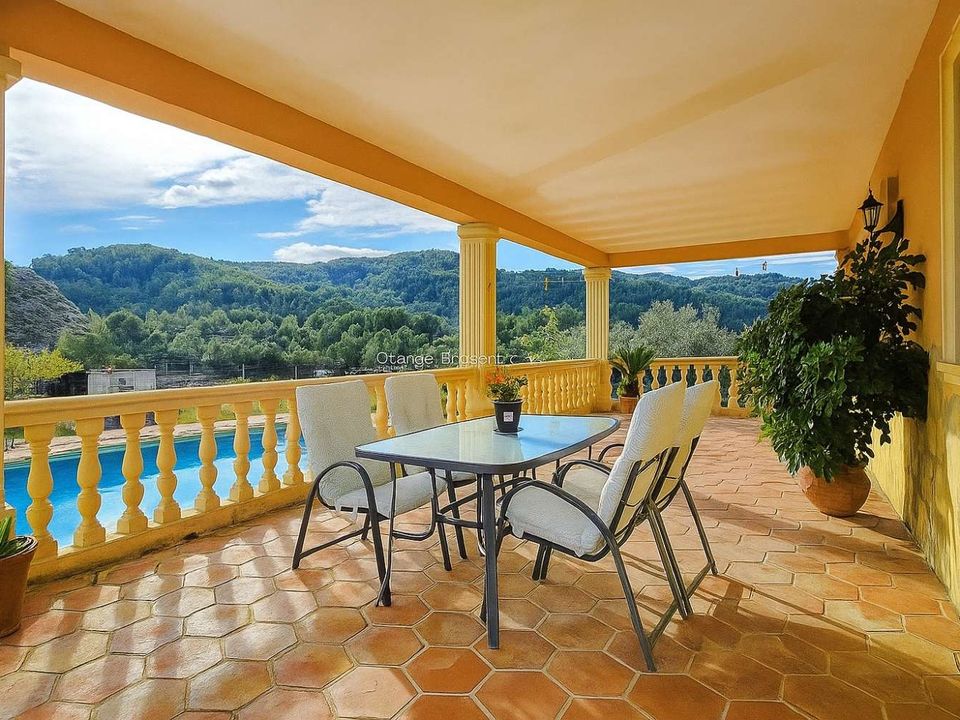 Villa i La Font D'en Carros, Valencia - foto 1