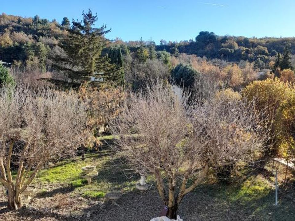 Helårsgrund i Riez, Alpes-de-Haute-Provence - foto 1