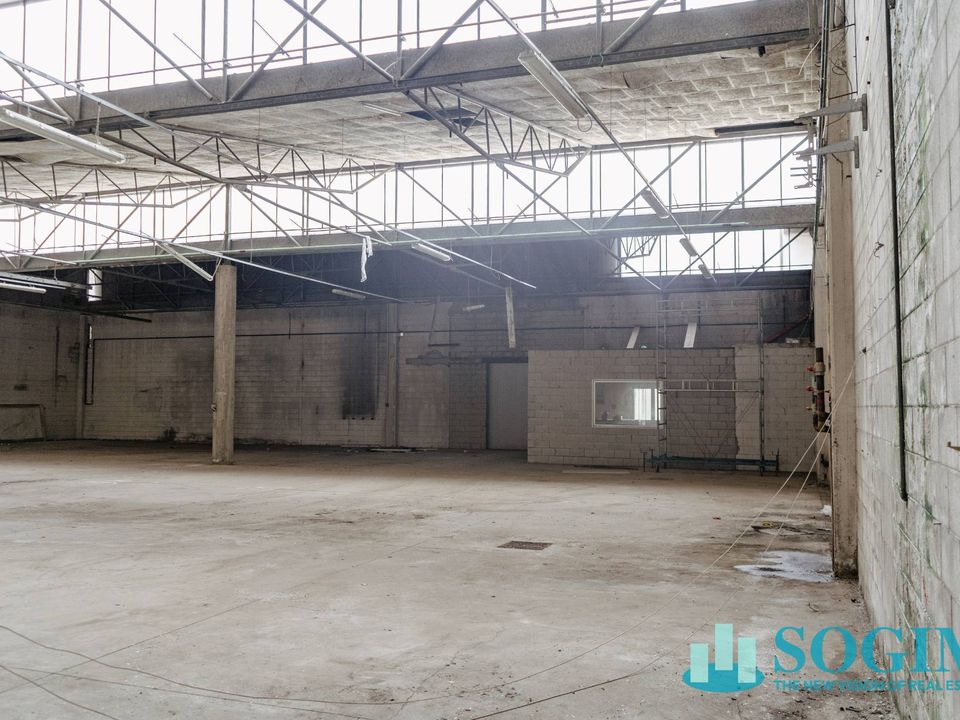Propiedad comercial en Saronno, Varese - foto 4