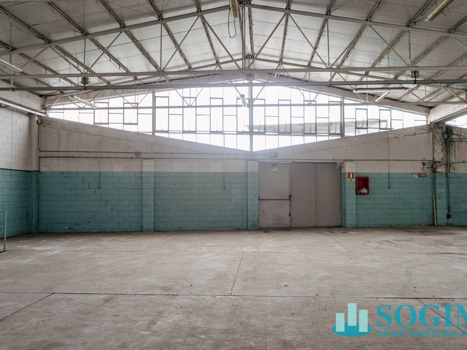 Propiedad comercial en Saronno, Varese - foto 3