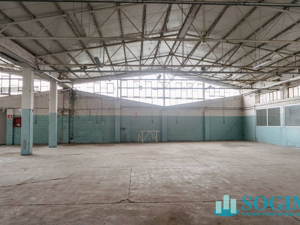 Propiedad comercial en Saronno, Varese - foto 5