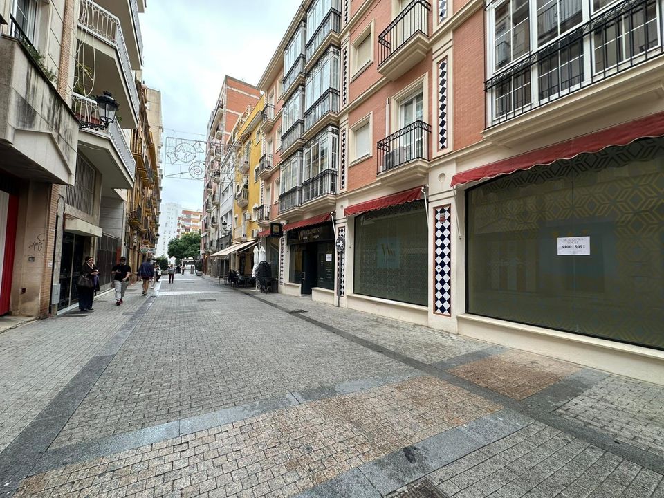 Erhvervsejendom i Huelva, Huelva - foto 3