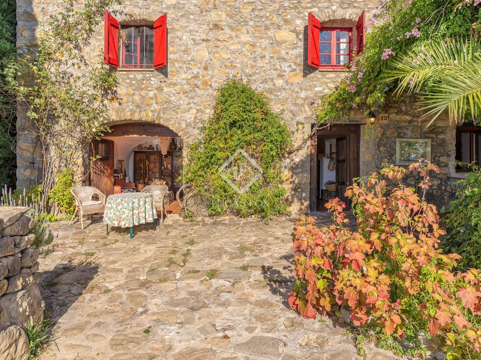 Herregård i Maia De Montcal, Gerona - bilde 1