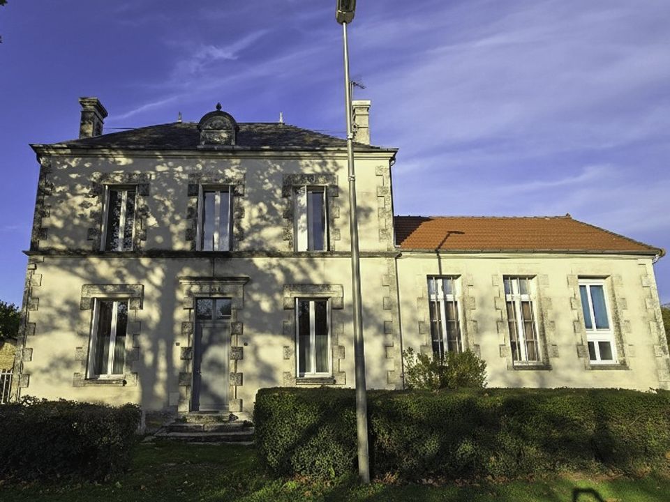 Villa i Bernay-Saint-Martin, Charente-Maritime - bilde 1